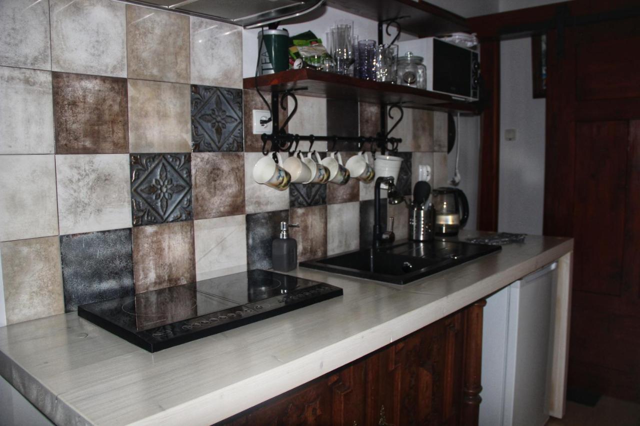Apartamenty I Pokoje U Staszelow ポロニン エクステリア 写真