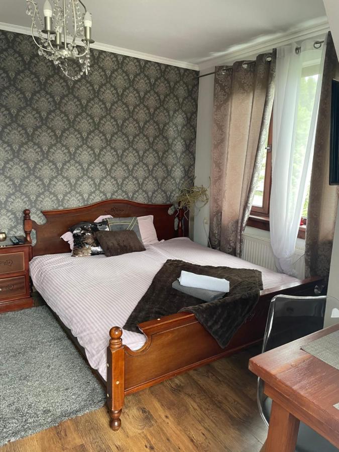 Apartamenty I Pokoje U Staszelow ポロニン エクステリア 写真